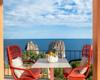 Hotel Punta Tragara - Capri - Balcony