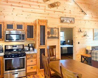 Adventure Ridge Luxury Log Cabin With Mo - Murphy - Keuken