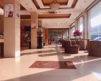 Greentree Inn Jiangsu Lianyungang Guanyun Wenzhou Shangmaocheng Express Hotel - Lianyungang - Lobby