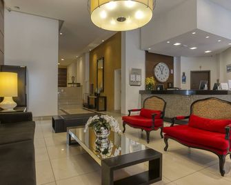 Roochelle Corporate Hotel - Curitiba - Lobby
