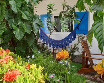 Pousada Caminho da Praia - ז'יז'וקה דה ז'ריקואקוארה - פטיו