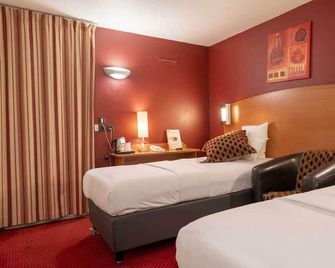 Sky Hotel Goussainville Charles de Gaulle - Goussainville