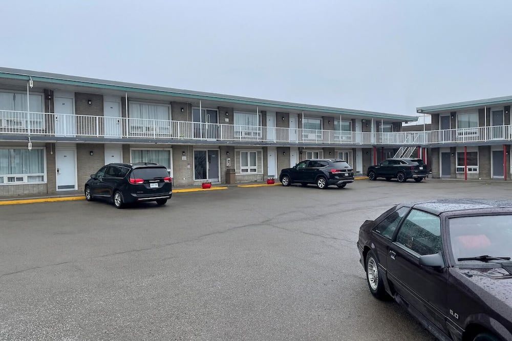 Towne and Country Motel - ווינדזור - בניין