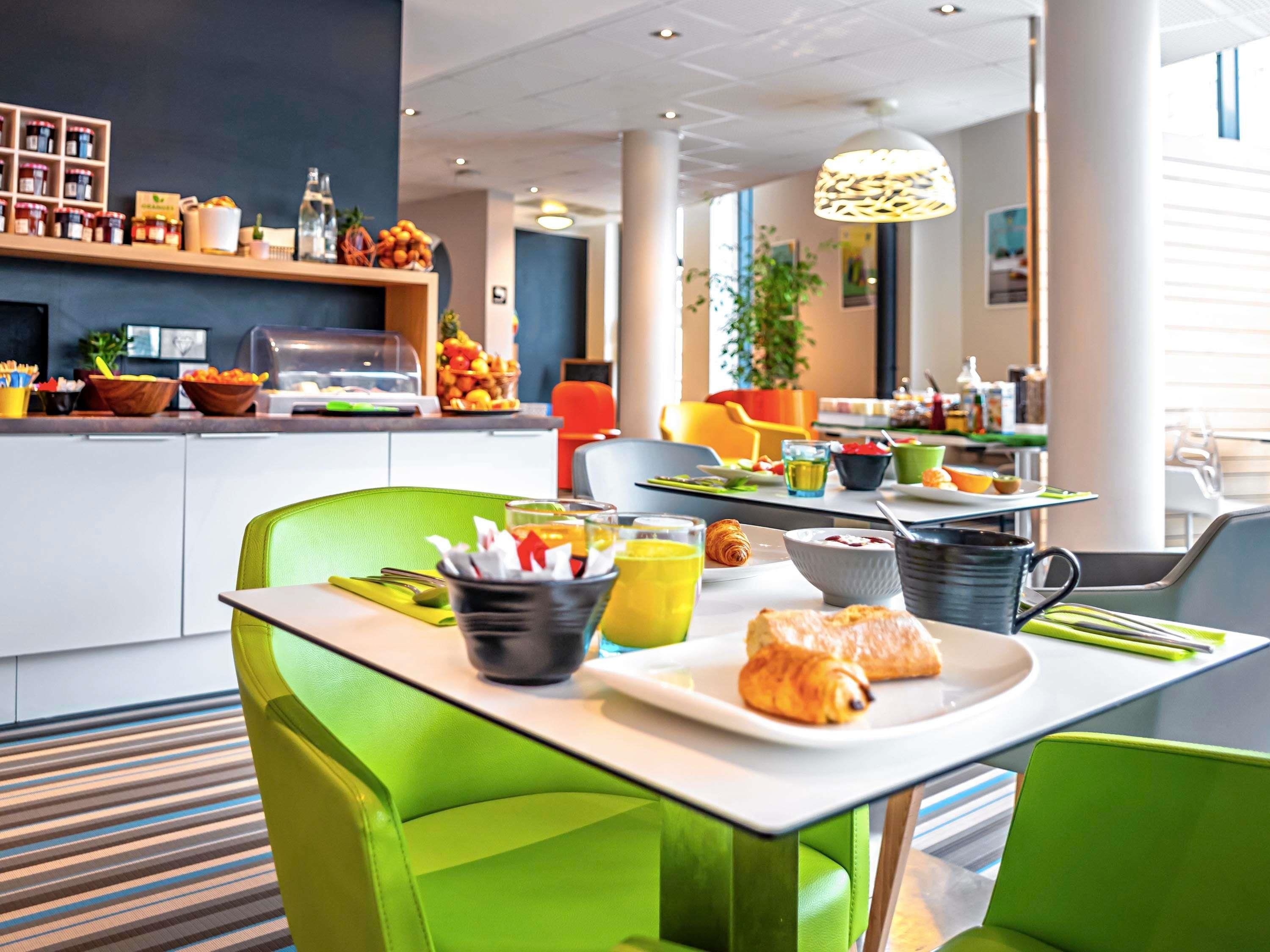 Ibis Styles Strasbourg Avenue du Rhin - סטרסבור - חדר אוכל