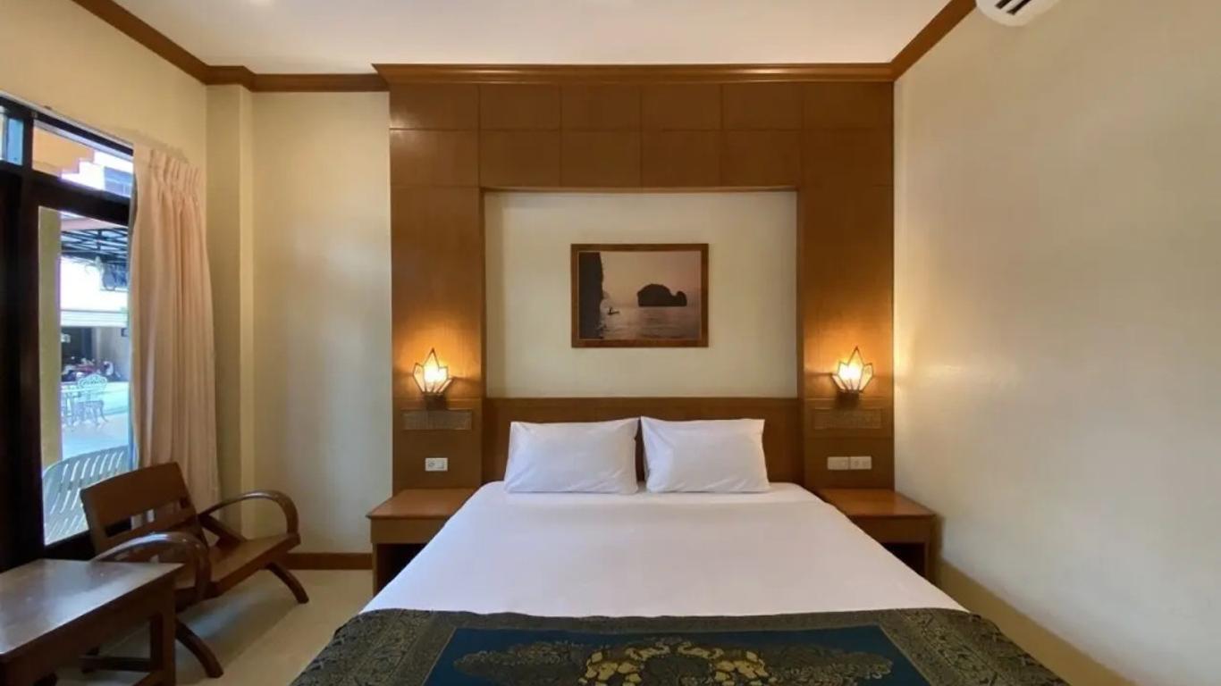 Baan Sudarat Hotel