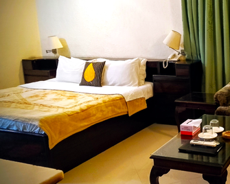 Hill Town Hotel Islamabad - Islamabad - Camera da letto