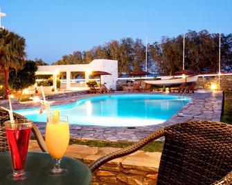 Aeolos Bay Hotel - Τήνος