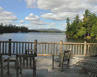 Beautiful lake camp on Upper Saranac Lake - Saranac Lake - Balkón