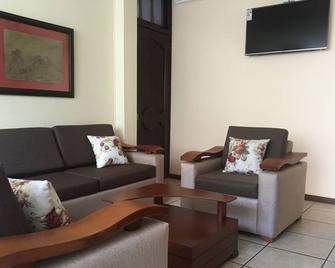 Confortable mini departamento - Loja - Living room