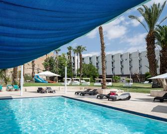 Leonardo Inn Hotel Dead Sea - Ein Bokek - Pool