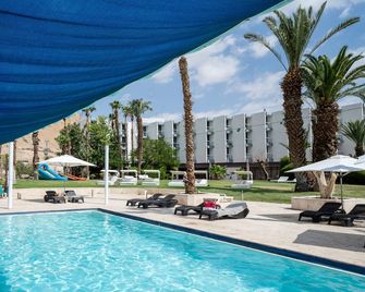 Leonardo Inn Hotel Dead Sea - Ein Bokek - Pool