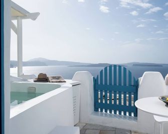 Nano Oia Villas - Oia - Balkon