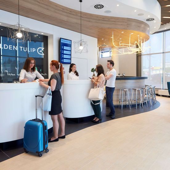 Golden Tulip Warsaw Airport image 1