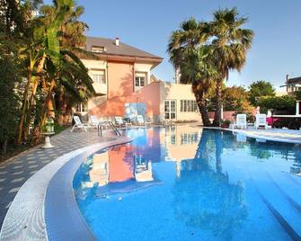 Regent Beach Hotel & Apartments - Reggio Calabria - Piscina
