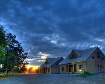 Eldorado Lodge CC - Kuruman - Edificio