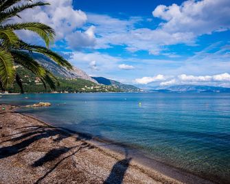 Ipsos Di Mare Hotel - Ipsos - Beach