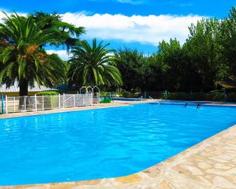 Los Platanos Cabañas & Suites - Moreno - Piscina