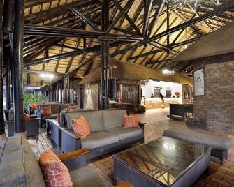 Bakubung Self-Catering Chalets - Rustenburg - Living room