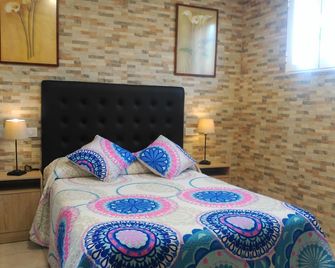 Studio 4 Pax. Visit And Tasting With Winery Included In The Heart Of The Villa - Ezcaray - Habitación