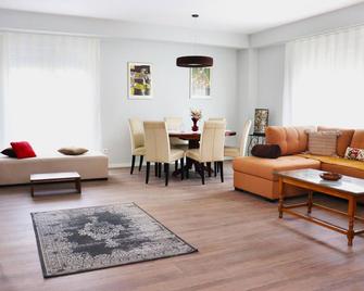 Foxxy Luxury Apartments - Skopje - Sala de estar