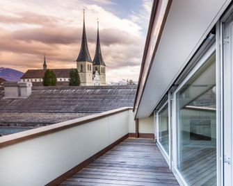 Top City Center Apartments location next to Lion Monument - Luzern