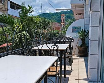 Alexandross Hostel Bnb - Puerto Vallarta - Balkón