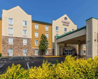 Comfort Suites Richmond - Richmond - Rakennus