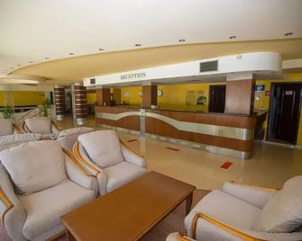 Ustra Hotel - Kardzhali - Recepción