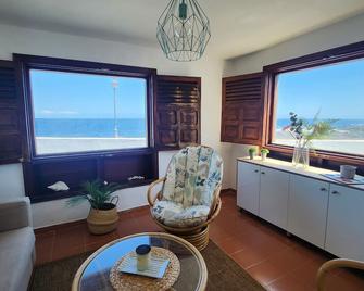 Villa Salada on the Ocean Shore - Caleta de Fuste - Living room
