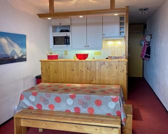 A Nice, Sunny And Confortable 2 Pieces Flat. Great View On The Allps,mont Blanc. - Aime-la-Plagne - Bedroom