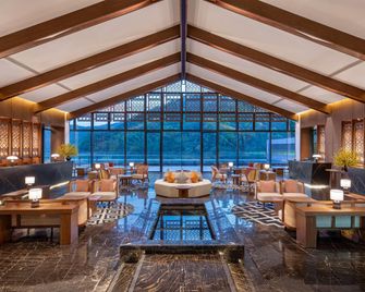 Wyndham Qingyuan Lianzhou Hot Spring Resort - Hezhou - Lobby