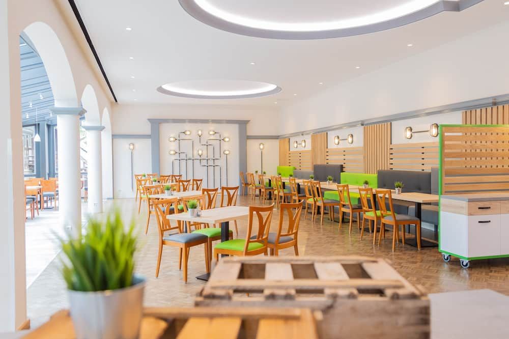 Das Ebertor - Hotel & Hostel - בופארד - מסעדה