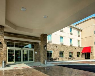 Comfort Suites Fishkill near Interstate 84 - Fishkill - Building