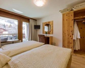Sporthotel Walliserhof - Unterbäch - Camera da letto