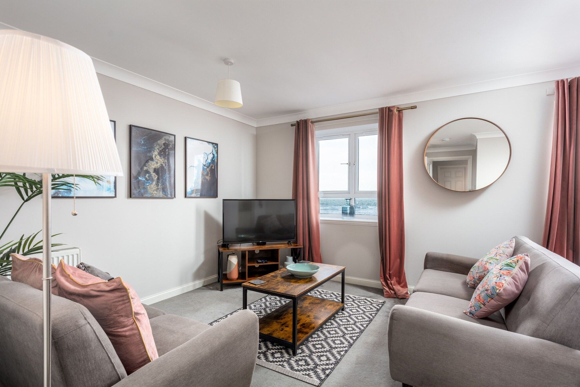 Bay View - Donnini Apartments - Ayr - Living room