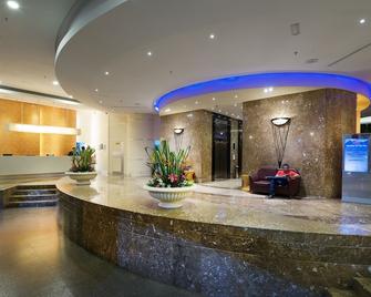 Hotel Royal Kuala Lumpur - קואלה לומפור - דלפק קבלה