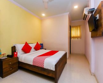OYO 8685 Hotel Stayland - Bombay