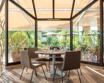Novotel Aix-en-Provence Pont-de-l'Arc Fenouillères - אקס אה פרובאנס - מסעדה