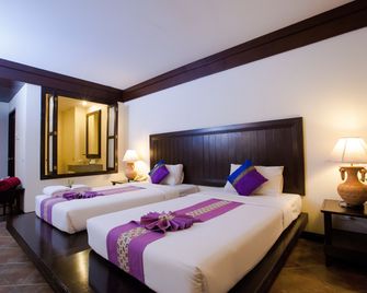 Kata Poolside Resort - Karon - Quarto