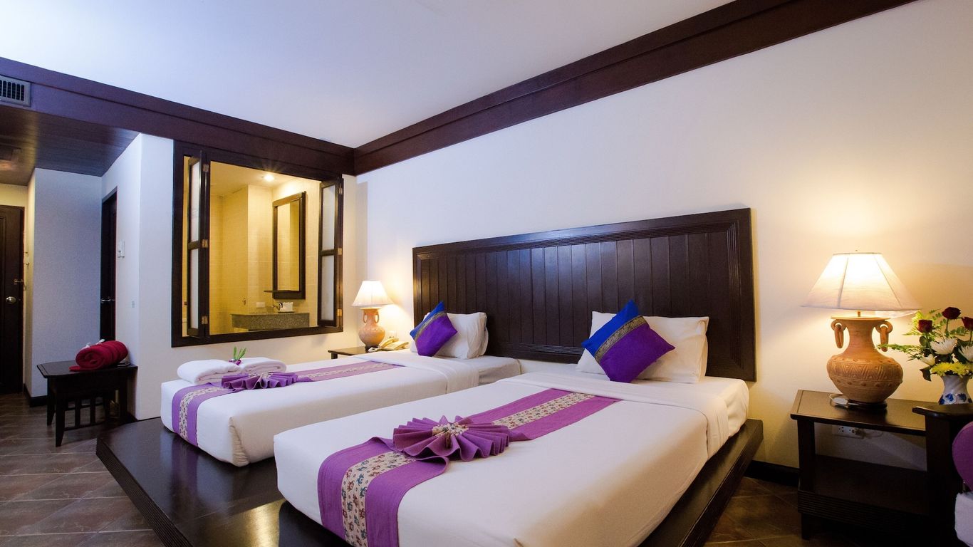 Kata Poolside Resort