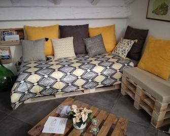 B&b Il Tetto DI Anita - Gavi - Living room