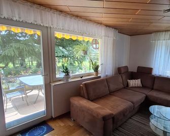 Ferien auf dem Winzerhof - Markgröningen - Wohnzimmer