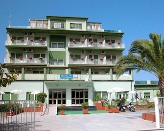 Hotel Germania - Praia a Mare - Budova