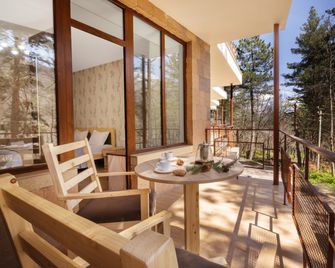 Kompozitor Hotel Dilijan - Dilidschan - Balkon