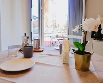 Family 3 - Bologna - Dining room