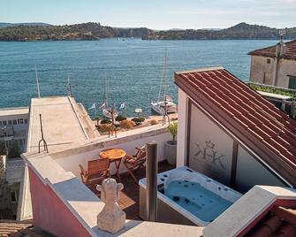 King Kresimir Heritage Hotel - Šibenik - Balkón