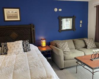 Poolside Suite on Lake George - Diamond Point - Habitación