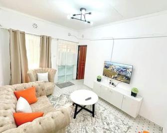 Koshy Cosy Homes - Narok - Living room