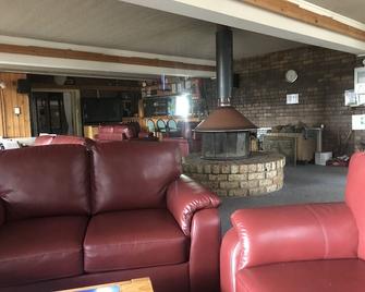 Cooba Holiday Motel - Berridale