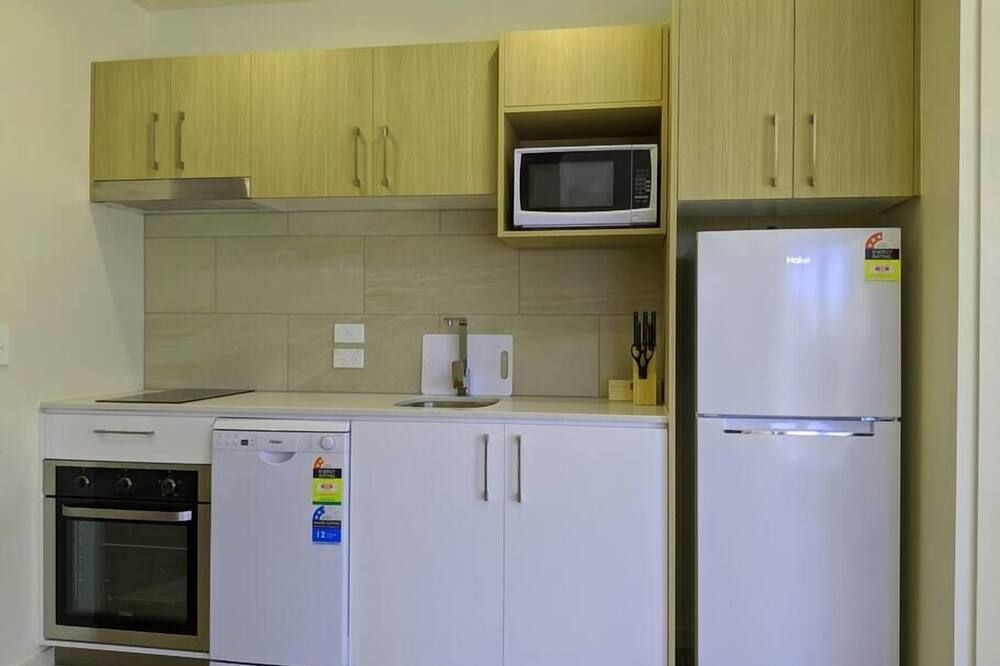 Stylish & spacious 1 BRM king bed apartment with City view - בריסביין - מטבח